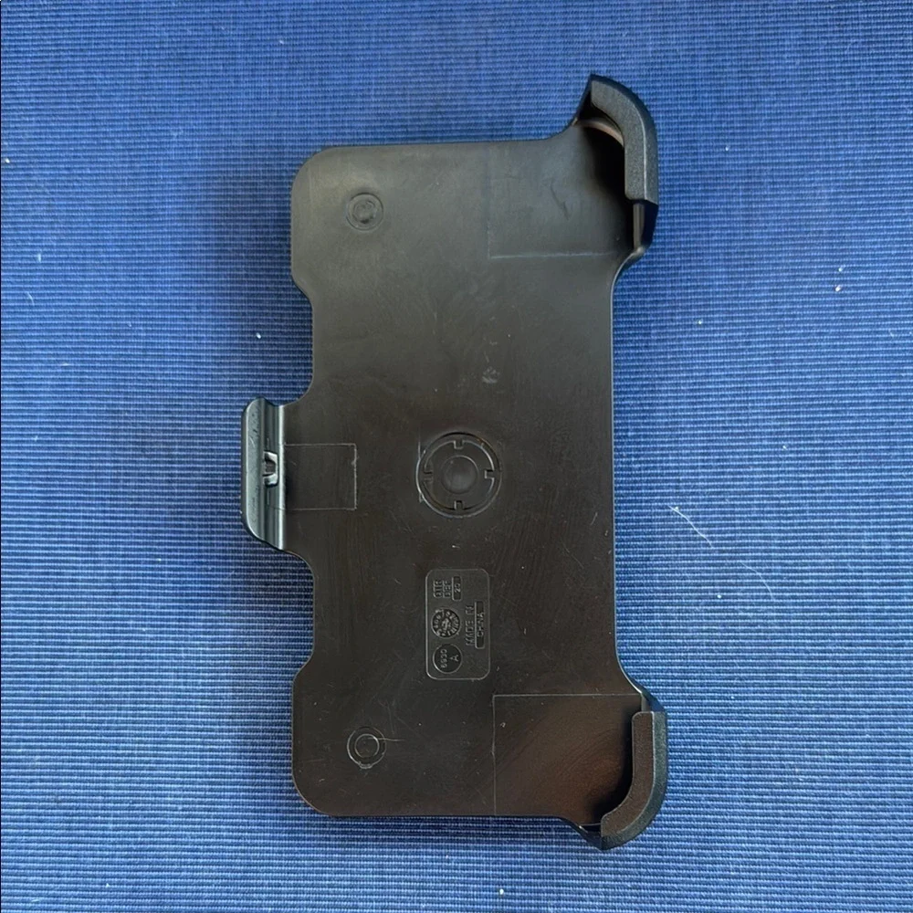 OtterBox Black Holster with Belt Clip for Phones